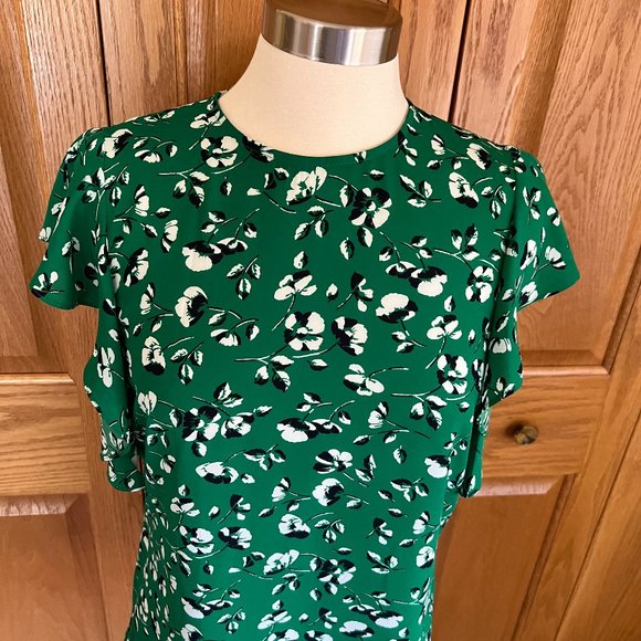 LAUREN RALPH LAUREN - Flutter Cap Sleeve Top - In Perfect Shape - Picture 2 of 11
